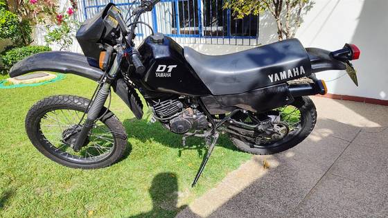 YAMAHA DT 180 